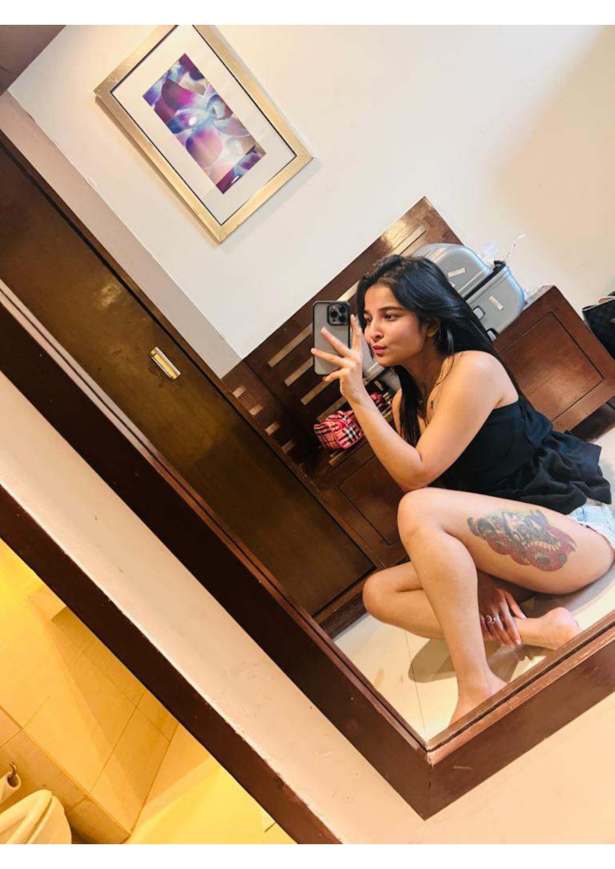 /storage/photos/1/Vichuthra-kingfisher-girl/KINGFISHER CALENDAR GIRL_page-0012.jpg